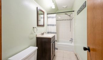 1418 Rapids St, Adel, IA 50003