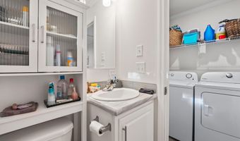 4 Clover Corner Ln, Augusta, ME 04330