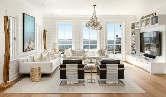 85 Nayatt Rd, Barrington, RI 02806
