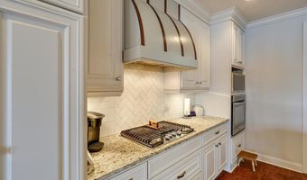 38 Savannah Cir, Brandon, MS 39047