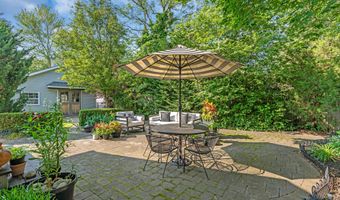 109 Capstan Ave, Beachwood, NJ 08722