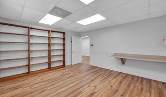 329 W Main St, Abingdon, VA 24210