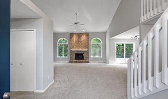 2418 Meadowridge Ct, Ann Arbor, MI 48105