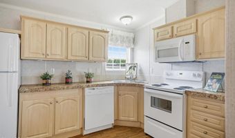 55716 Keith St, Astor, FL 32102