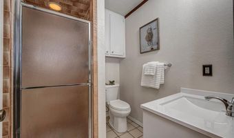 3208 California Ave, Chickasha, OK 73018