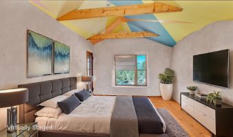 77 North Rd, Carson, NM 87517