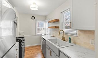 15570 Angelique Ave, Allen Park, MI 48101