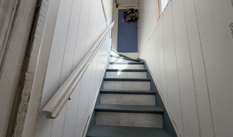 91 W 57TH St, Bayonne, NJ 07002