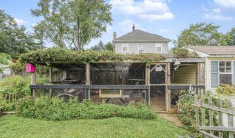 216 Main St, Middletown, NJ 07748