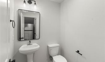 1104 Berkeley St, College Station, TX 77840