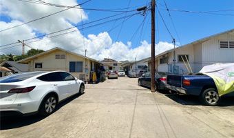 1039 Wong Ln, Honolulu, HI 96817