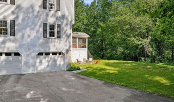 16 Williamsburg Dr, Amherst, NH 03031