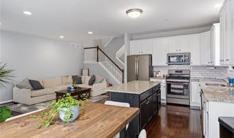 301 Redclover Ln, Allentown, PA 18104