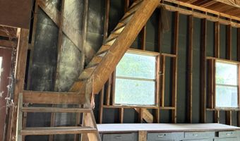 121 Prentiss St, Allen, MI 49227