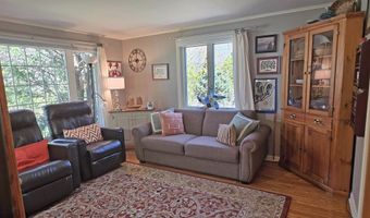 171 Green Mdw, Brattleboro, VT 05301