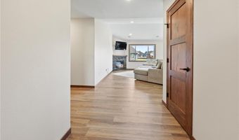 214 Woolgrass Way, Avon, MN 56310