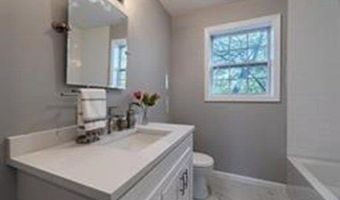 350 South Rd #2, Bedford, MA 01730