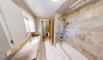 308 Ridge Rd, Albert Lea, MN 56007