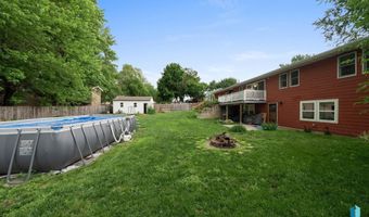 121 S 5th Ave, Brandon, SD 57005