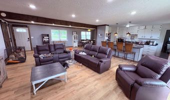 621 Hwy 62 W, Ash Flat, AR 72513