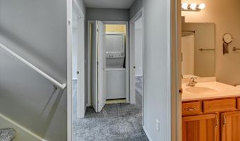 62 S Gardens Way, Fitchburg, WI 53711