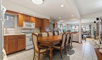 106 EVERGREEN St, Bayonne, NJ 07002