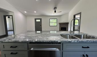 7624 Edria Ln, Athens, OH 45701