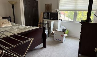 7 Hammerstone Ln, Altamont, NY 12009