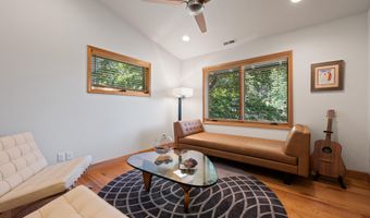 4211 NW Lower Village Rd, Bend, OR 97703