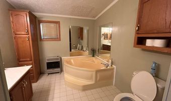 8731 Ottawa Rd, Altoona, KS 66710