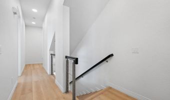 477 S Cleveland St 104, Oceanside, CA 92054