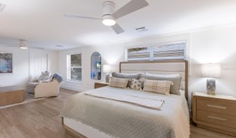 212 OAK Ave, Anna Maria, FL 34216