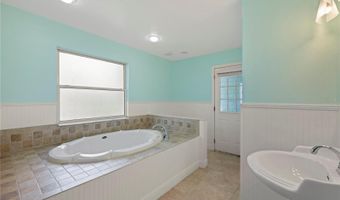 1111 GUERNSEY St, Orlando, FL 32804