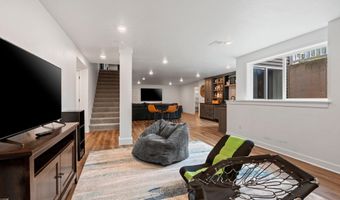 1013 HARVEST Trl, Appleton, WI 54913