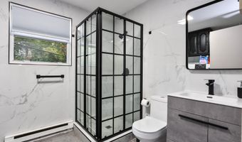 271 N SHORE Dr, Albrightsville, PA 18210