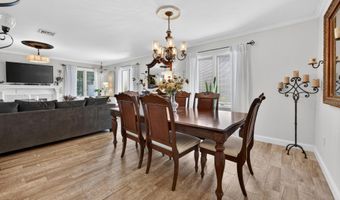 11 Inwood Pl, Aberdeen, NJ 07747