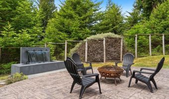 1346 Diamond Dr, Arcata, CA 95521