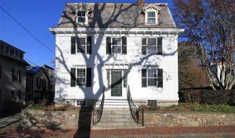 24 Barney St, Newport, RI 02840