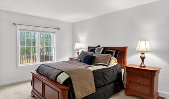 5 Blue Meadow Ct 5, Bourne, MA 02532