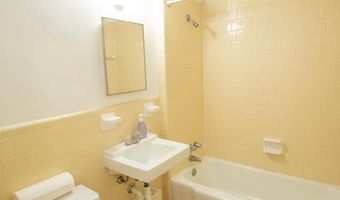 1210 N TAFT St 201, Arlington, VA 22201