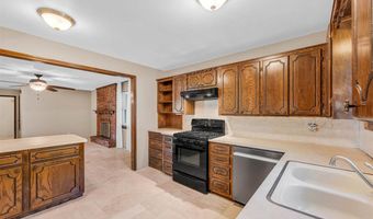 817 Windsor, Altus, OK 73521