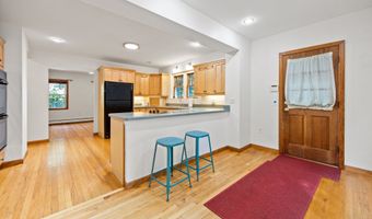 479 Blacks Rd, Cheshire, CT 06410