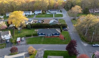 62 Canonchet Trl, Cranston, RI 02921
