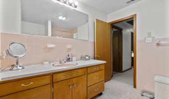 355 W Avon Rd, Avon, CT 06001
