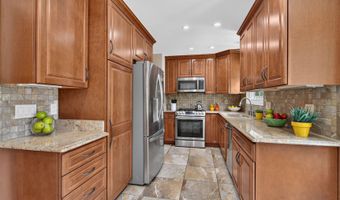 4714 8TH St S, Arlington, VA 22204