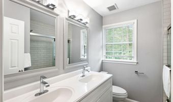 3436 HOLLY Rd, Annandale, VA 22003