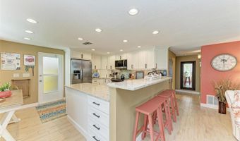 136 CRESCENT Dr, Anna Maria, FL 34216