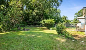 117 E Pershing St, Bloomfield, CT 06002