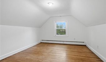 380 Angell Rd, North Providence, RI 02904