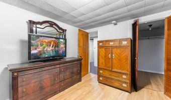 67 Elm St, Andover, NJ 07801